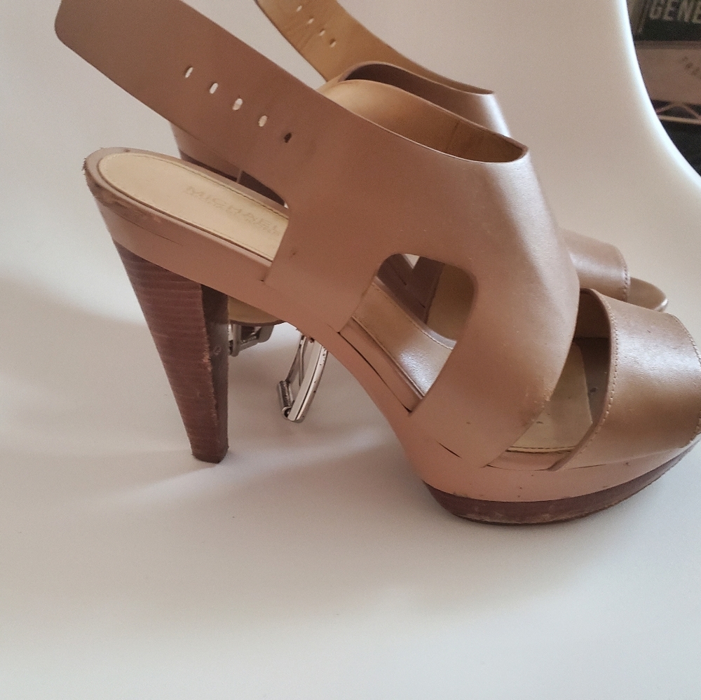 Michael kors leather platform sandal